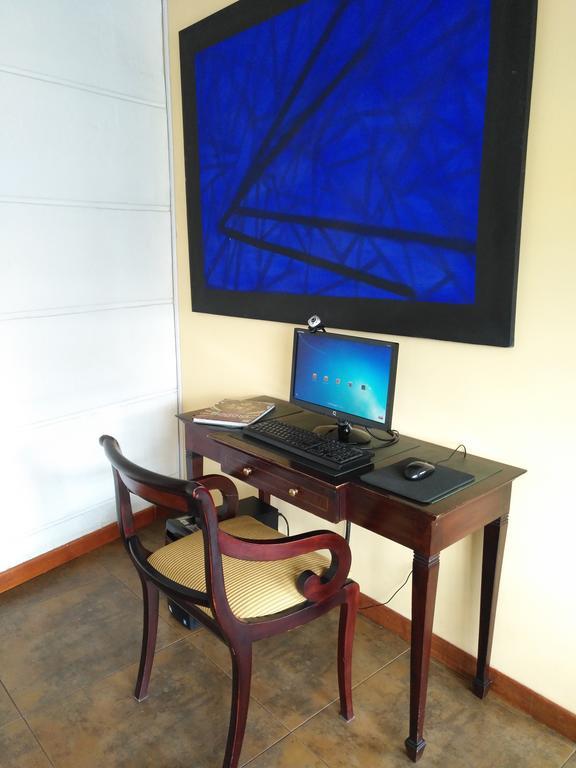 Teusaquillo Boutique Hotel Bogotá Eksteriør billede
